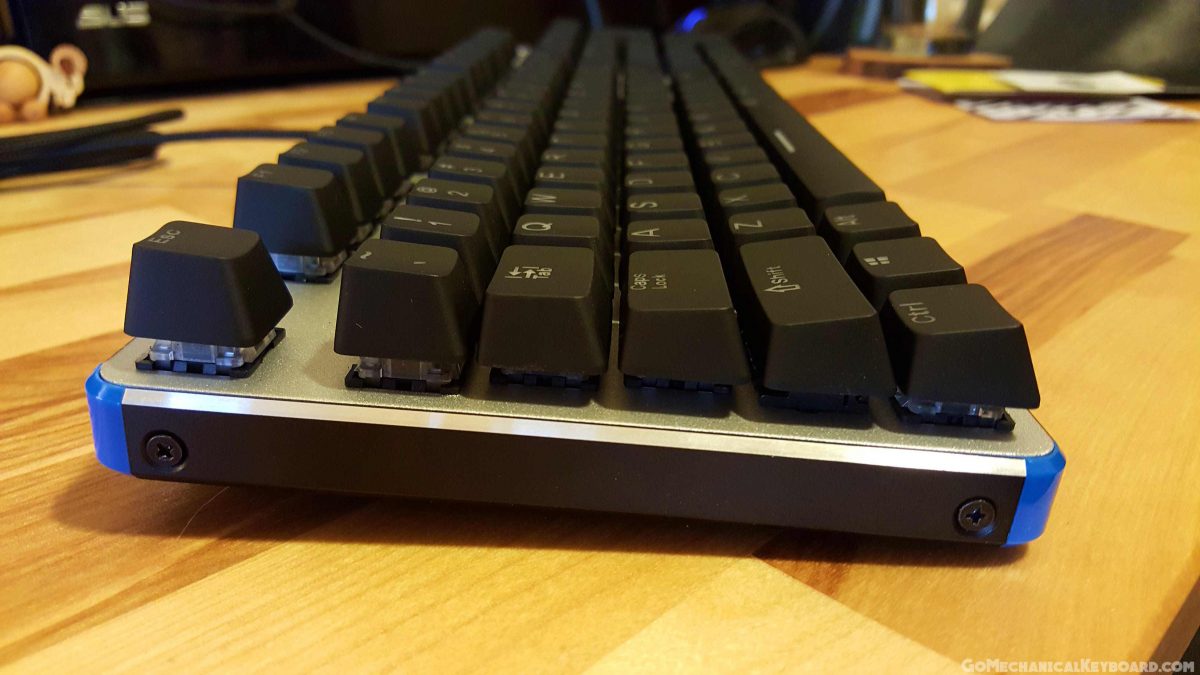 HAVIT HV-KB366L RGB review havit hv-kb366l side